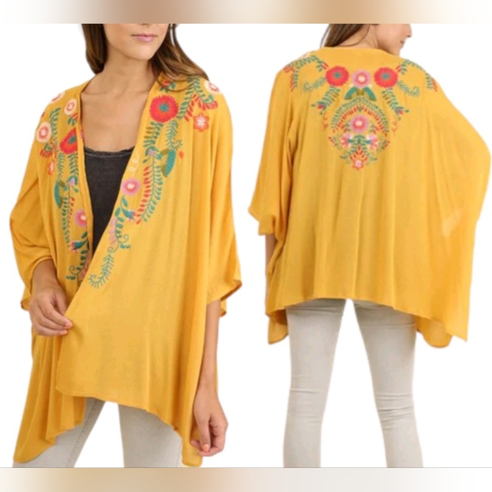 Oversized Giddy Up Glamour Yellow Gold Embroidered Short Sleeve Kimono Duster
